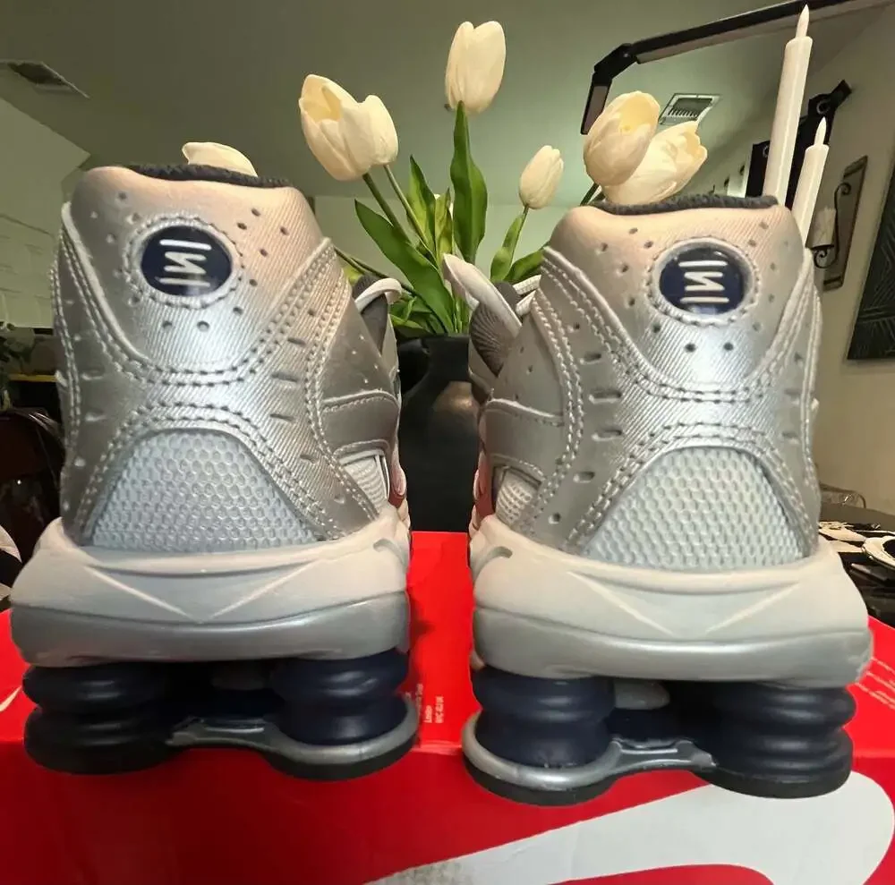Nike see accents